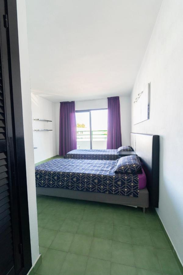 מגאלוף Coconut Apartments - Adults Only מראה חיצוני תמונה