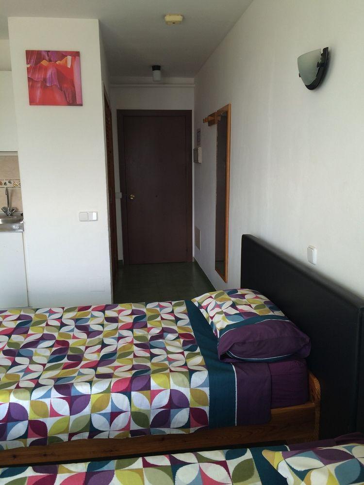 מגאלוף Coconut Apartments - Adults Only מראה חיצוני תמונה