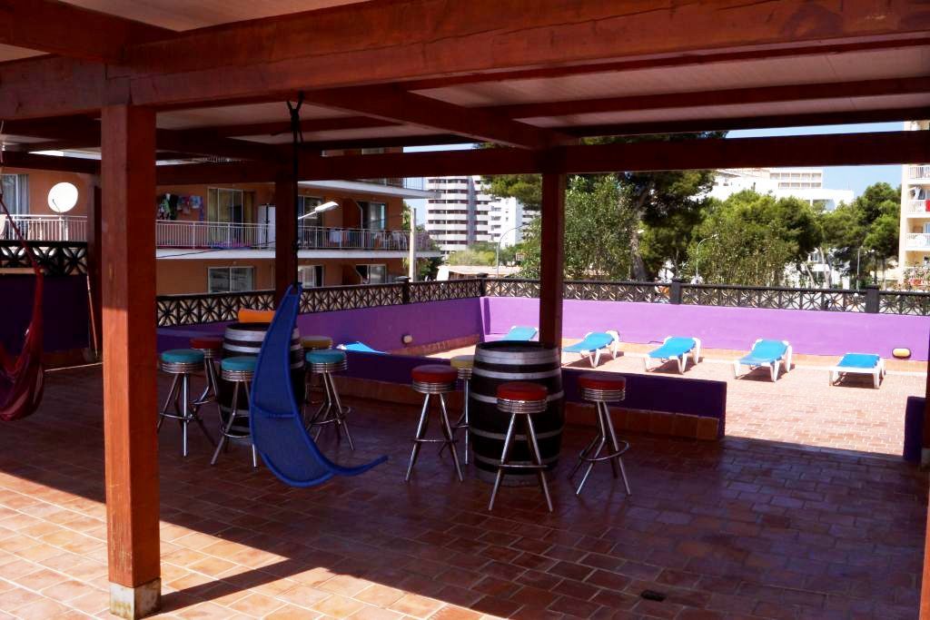 מגאלוף Coconut Apartments - Adults Only מראה חיצוני תמונה